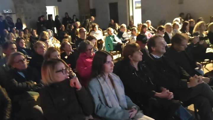 S.E. Padre Francesco Neri, Arcivescovo di Otranto, incontra l'organizzazione di OFF Otranto Film Festival e rende omaggi