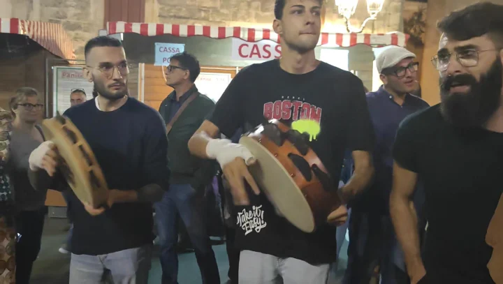 La ronda a conclusione del concerto di Consuelo Alfieri