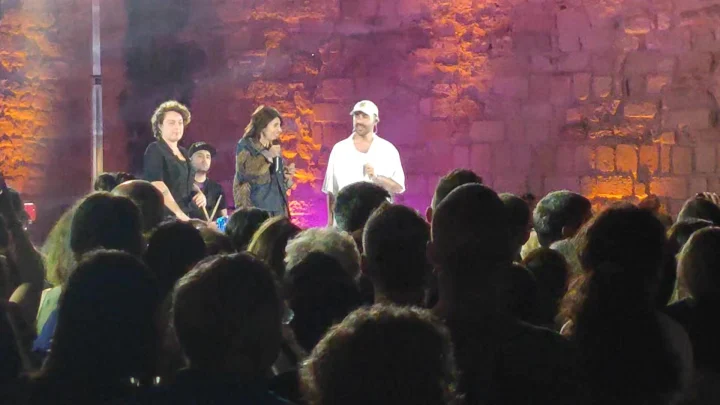 Giorgia si esibisce ad Otranto per Battiti Live