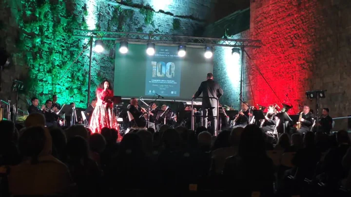 L'aeronautica militare compie 100 anni, ad Otranto il concerto dell'orchestra dell'arma ha affascinato cittadini Otranti