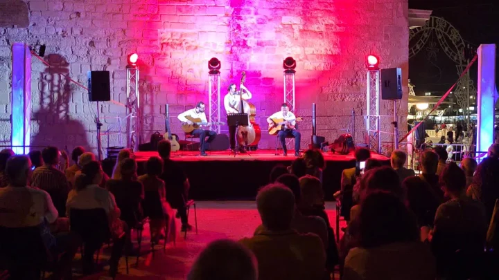 Un estratto del bellissimo concerto di Salvatore Russo di questa sera ad Otranto. Da lasciare senza fiato!