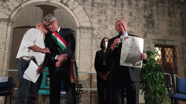 Presentazione del libro "Il bambino nascosto a Roma" a cura di Donato Maglio e conferimento della cittadinanza onoraria