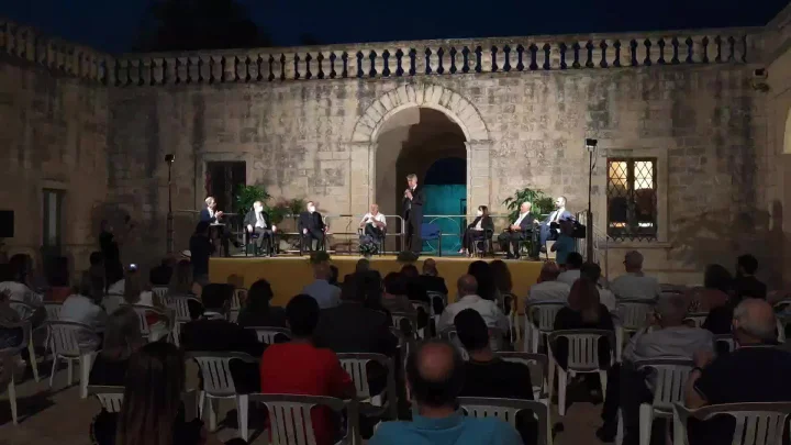Presentazione del libro "Il bambino nascosto a Roma" a cura di Donato Maglio e conferimento della cittadinanza onoraria