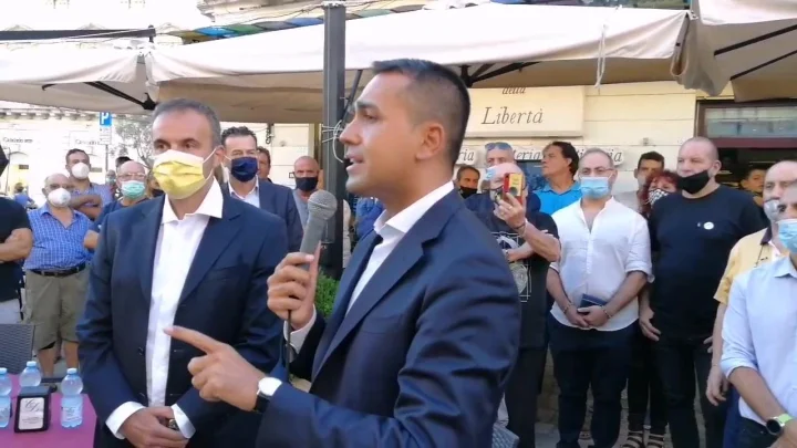 Il Ministro degli Esteri Luigi Di Maio incontra Salvatore Ruberti, candidato a Sindaco di Maglie per il M5 stelle, con l