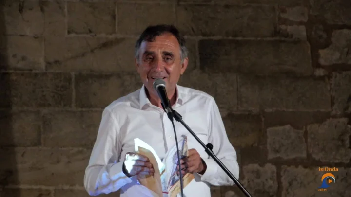Paolo Ricciardi recita la Leggenda della Madonna delle Grazie di Otranto